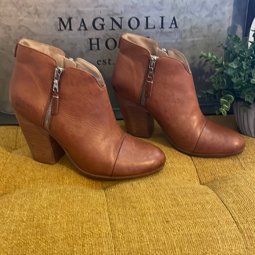 Vguc rag&bone Margot booties size 38.5